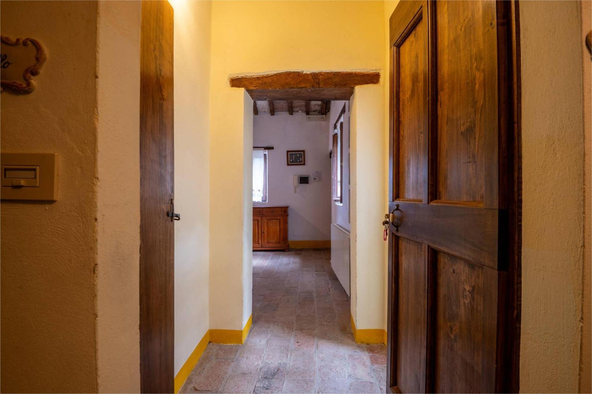 Castello Valenzino Bed & Breakfast Antognola Dış mekan fotoğraf