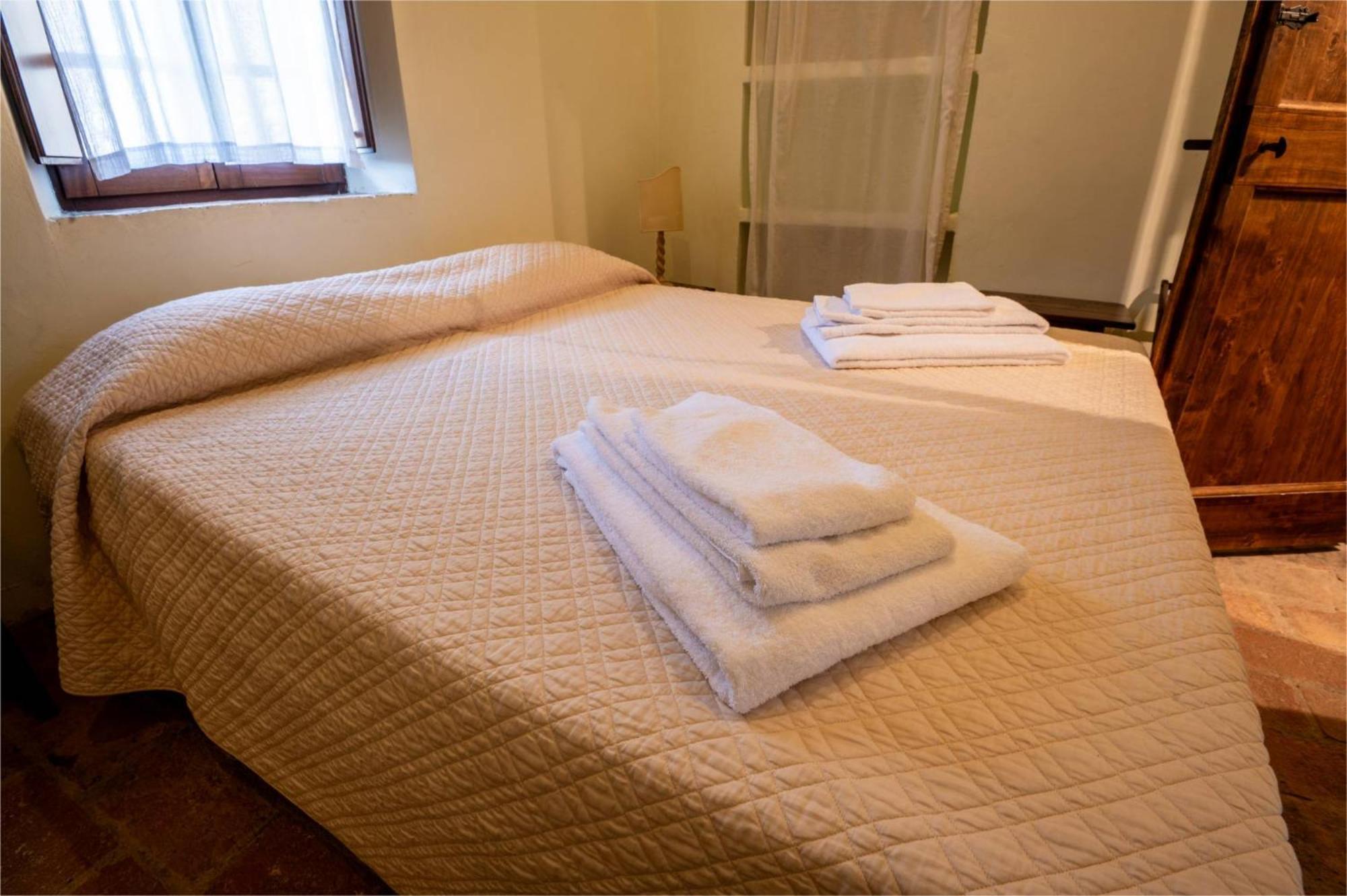 Castello Valenzino Bed & Breakfast Antognola Dış mekan fotoğraf