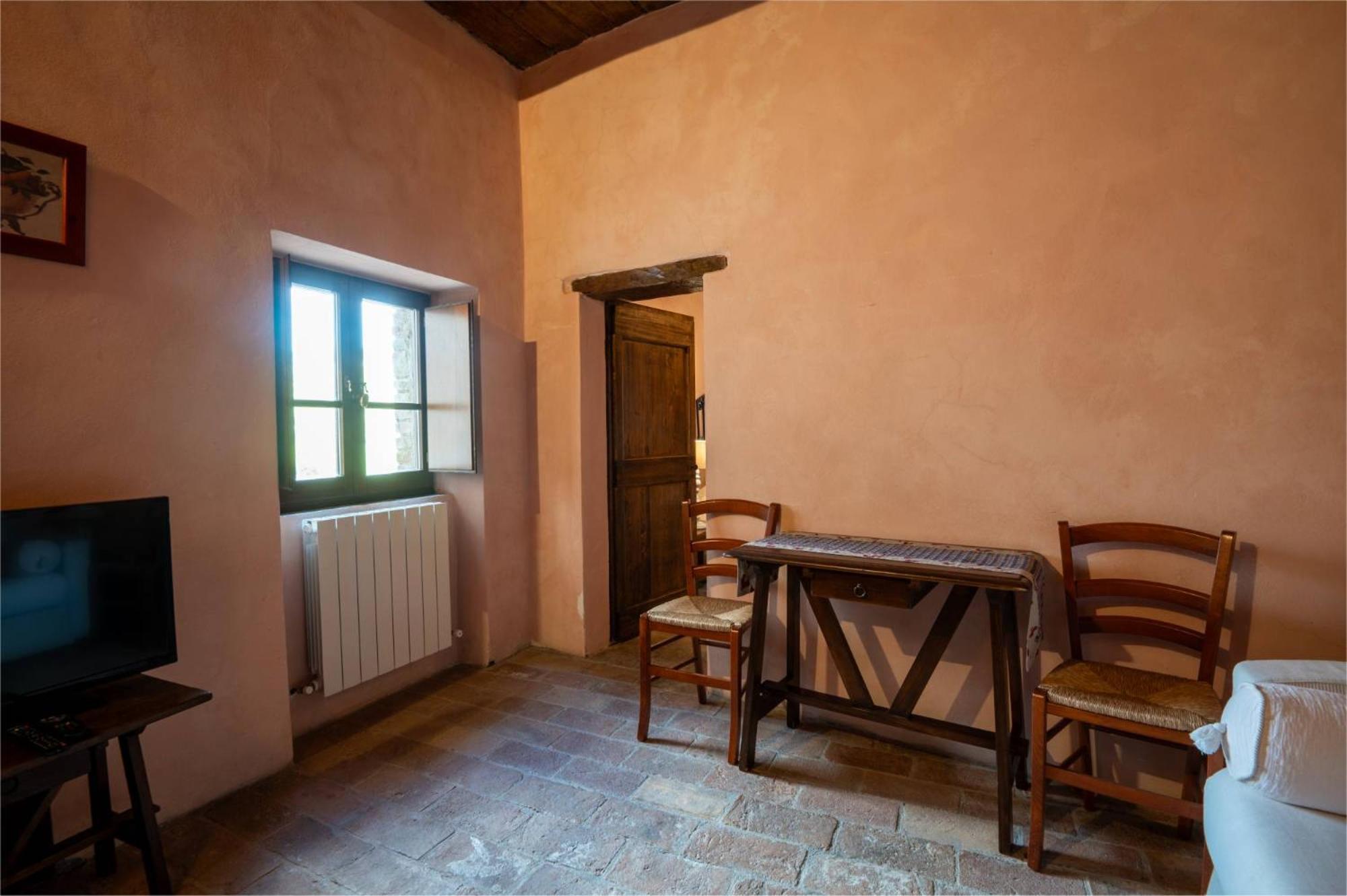 Castello Valenzino Bed & Breakfast Antognola Dış mekan fotoğraf