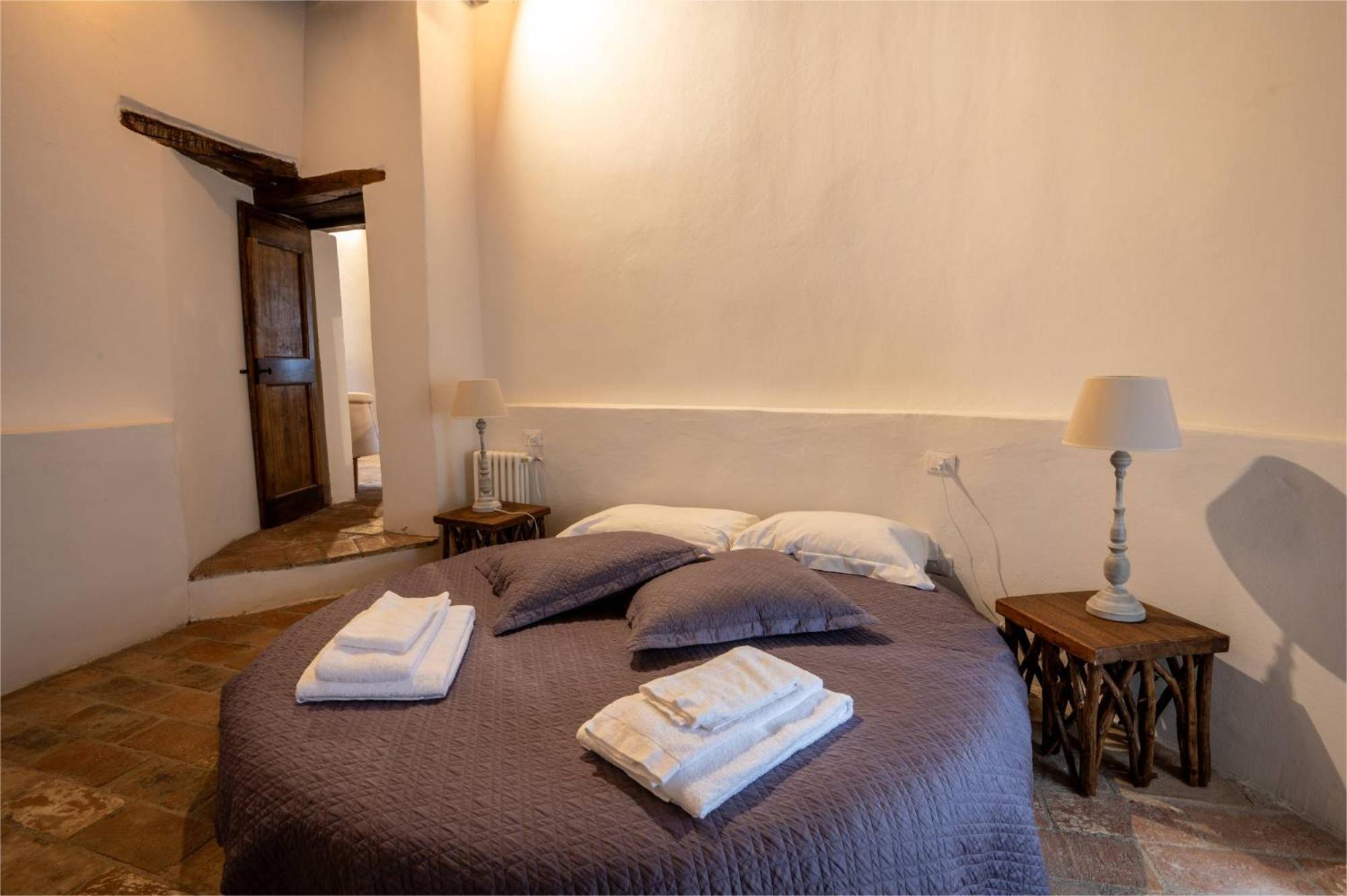 Castello Valenzino Bed & Breakfast Antognola Dış mekan fotoğraf