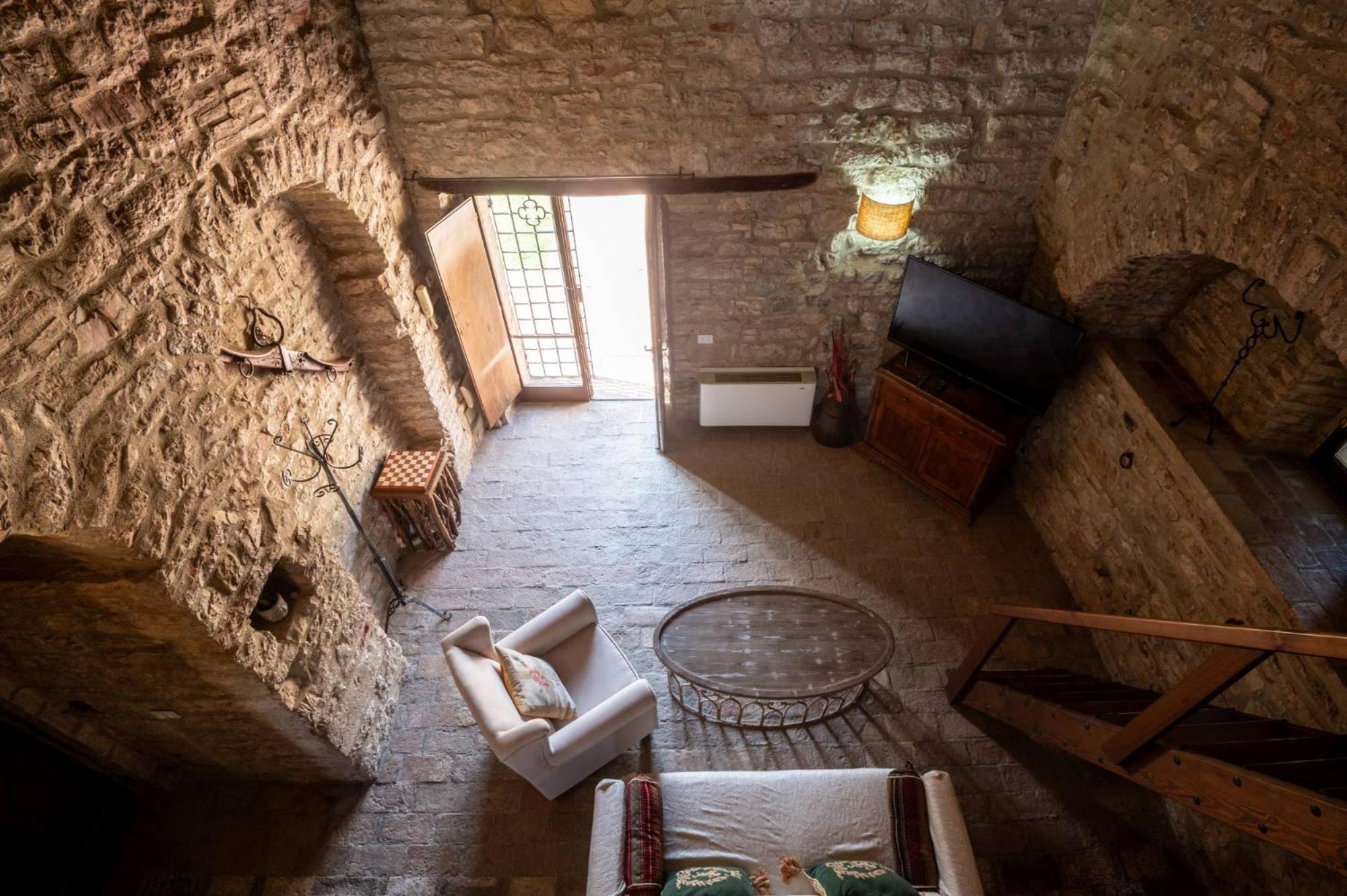 Castello Valenzino Bed & Breakfast Antognola Dış mekan fotoğraf