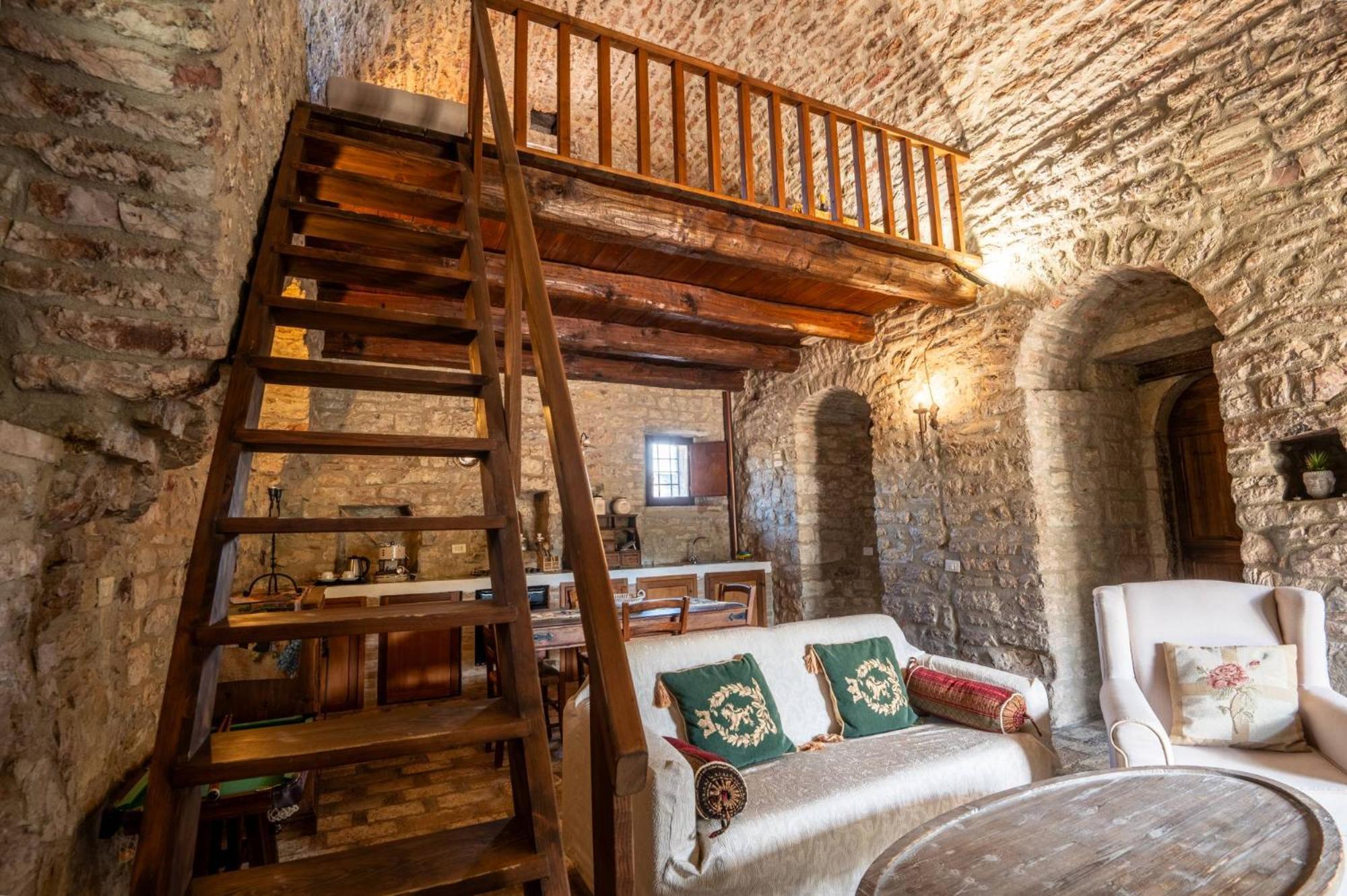 Castello Valenzino Bed & Breakfast Antognola Dış mekan fotoğraf